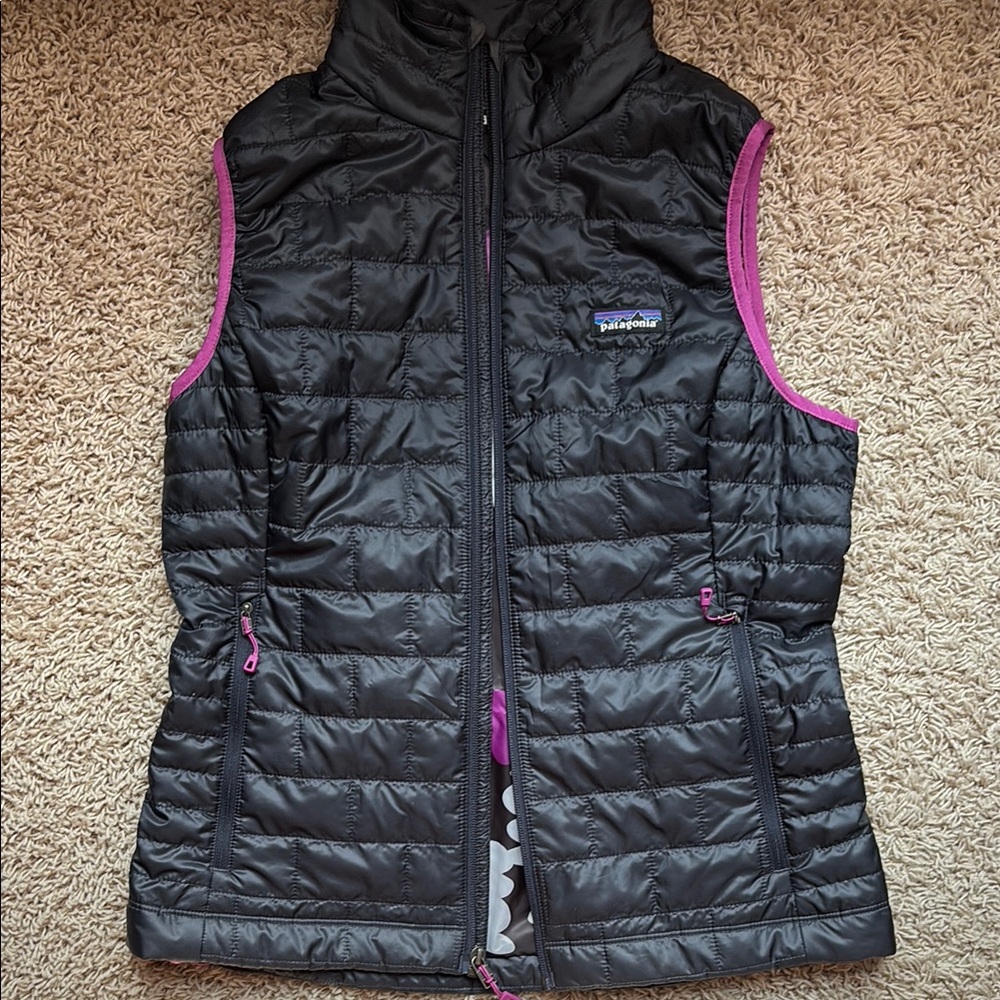 Patagonia Dark Navy and Pink Nano Puff Vest full zip- like 🆕!